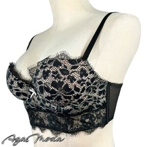 Victoria’s Secret Dream Angels Padded Demi in Black Lace